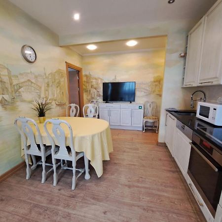 Andyshaun Service Appartments Riga Ngoại thất bức ảnh