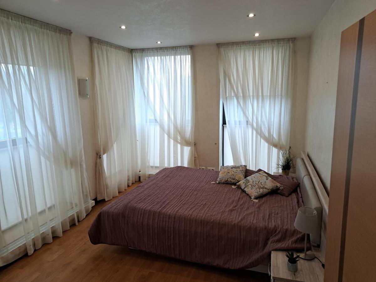 Andyshaun Service Appartments Riga Ngoại thất bức ảnh